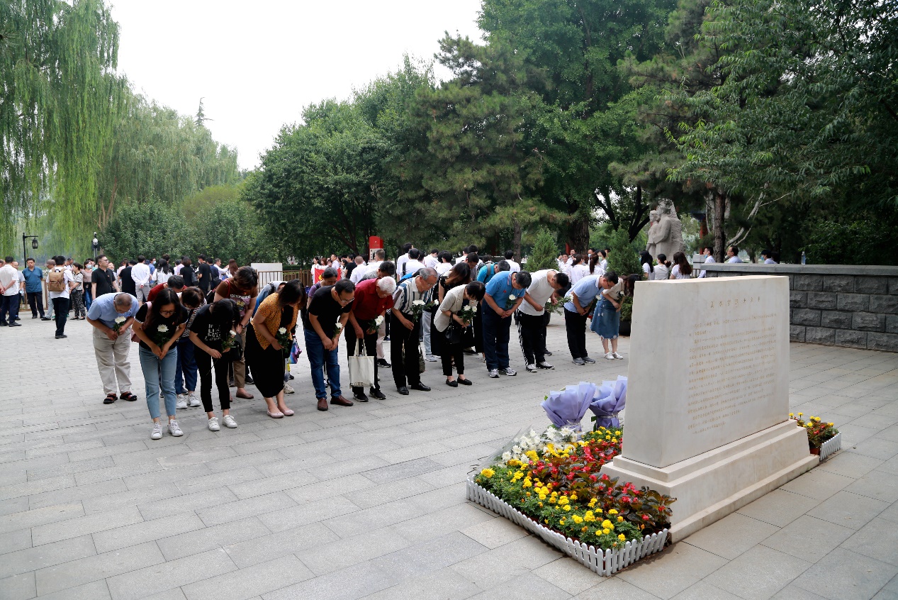 北京市教育技术设备中心党支部开展“永远跟党走“七一主题党日活动