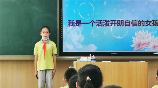 巩华学校开展“笔尖传墨香 一语共芳华”推普周教育活动 (3).jpg