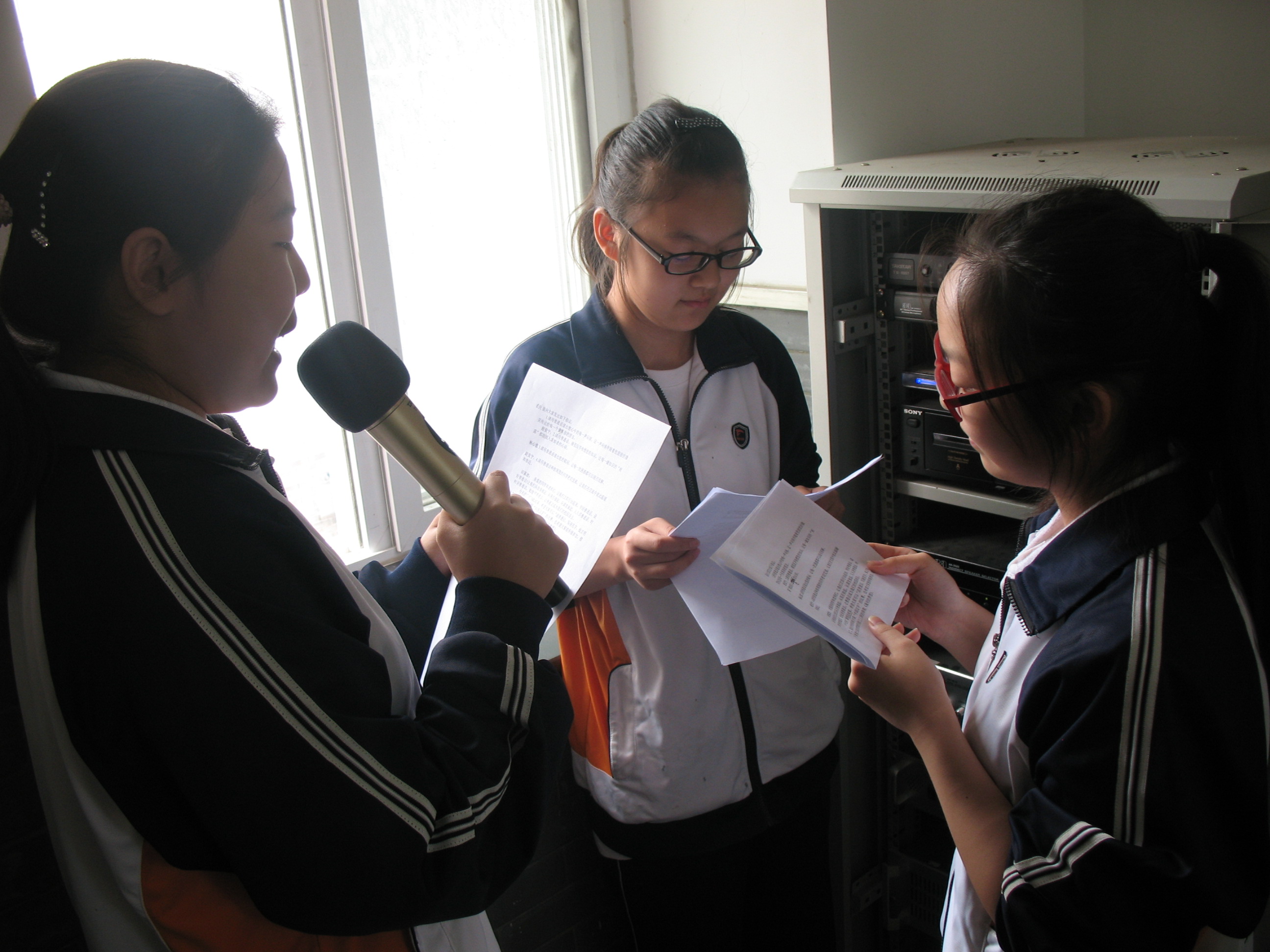 芳星园中学推广普通话 (1).jpg 芳星园中学推广普通话 (1).jpg