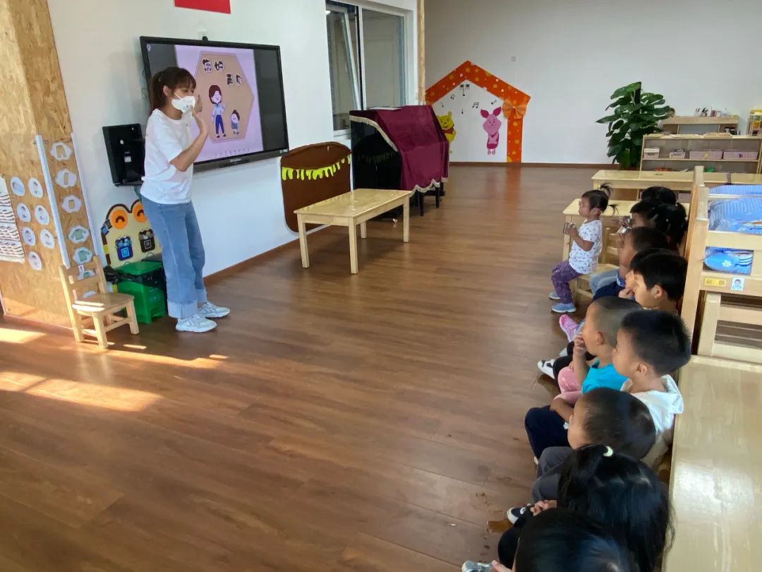 推广普通话 喜迎二十大 | 第八幼儿园推普周活动.jpg