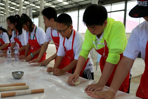 第16届北京市中小学生金鹏科技论坛体验营活动5