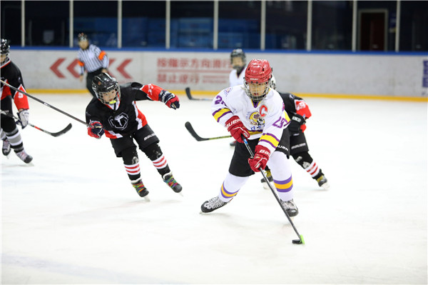 全国学校冰雪运动竞赛暨冰雪嘉年华活动 (4).jpg